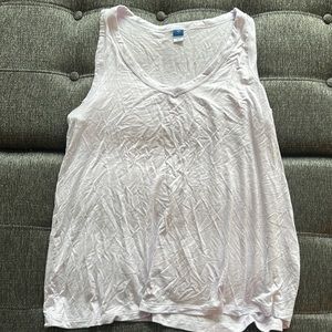 Old Navy women’s active tank top size large.